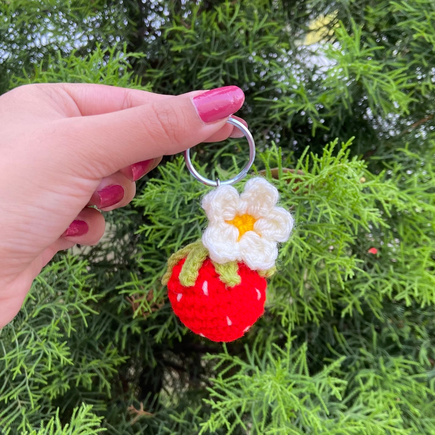 Strawberry Daisy Keychain