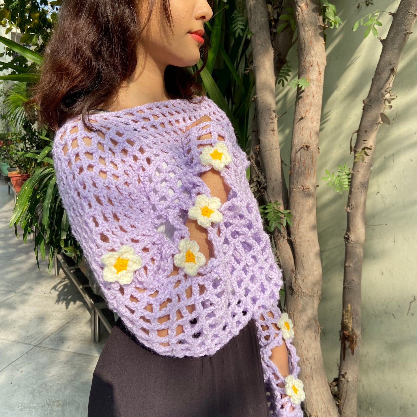 Lavender Mesh Sleeves with Daisies